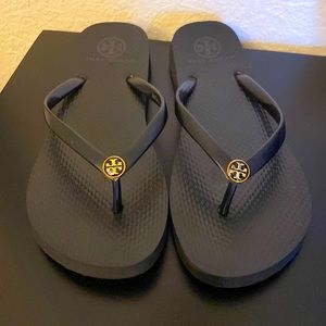 Tory Burch black thin flip flops size 7